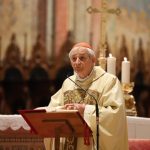 Cardeal Zuppi Celebra Missa em Assis e Clama por Paz na Ucrânia