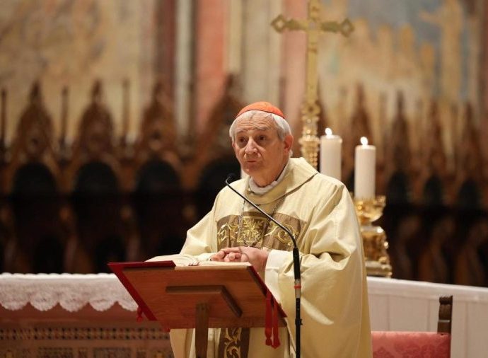 Cardeal Zuppi Celebra Missa em Assis e Clama por Paz na Ucrânia