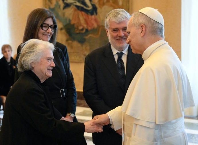 Papa Francisco Enfatiza a Importância da Coesão Social e Proteção aos Vulneráveis