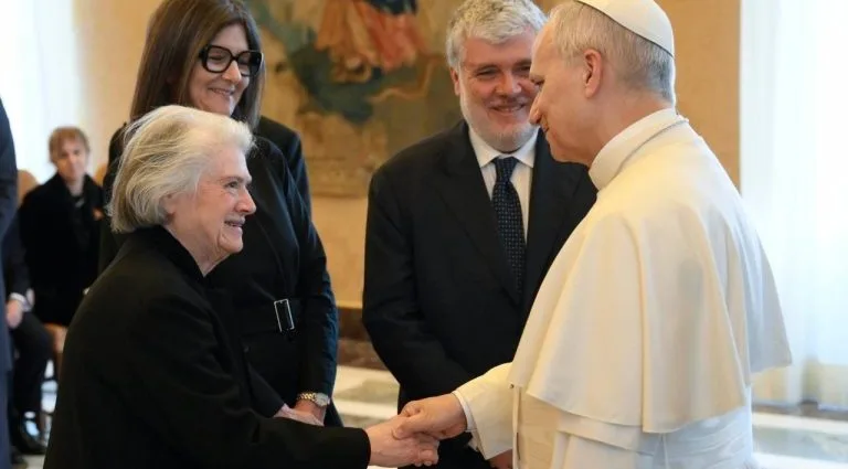 Papa Francisco Enfatiza a Importância da Coesão Social e Proteção aos Vulneráveis