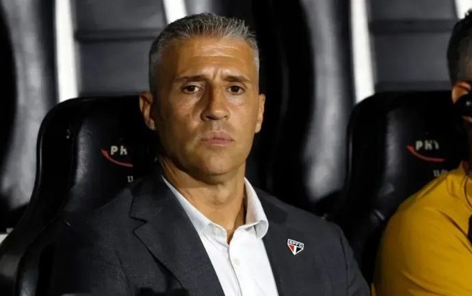 São Paulo Futebol Clube Anuncia Demissão de Hernán Crespo