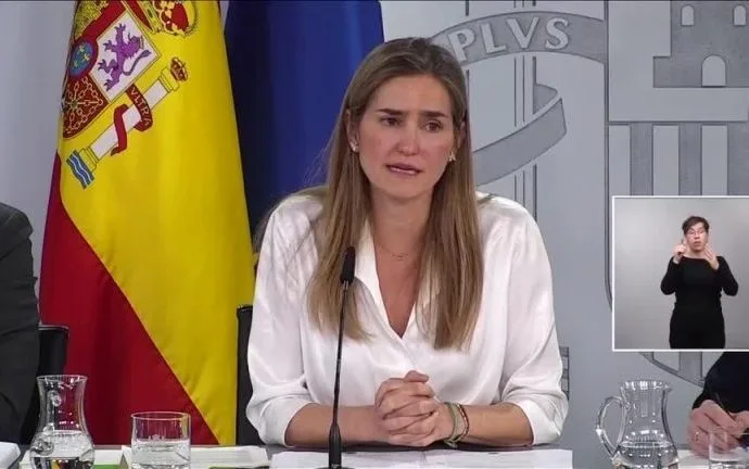 Espanha Anuncia Liberação de Reservas de Petróleo em Resposta à Crise no Estreito de Ormuz