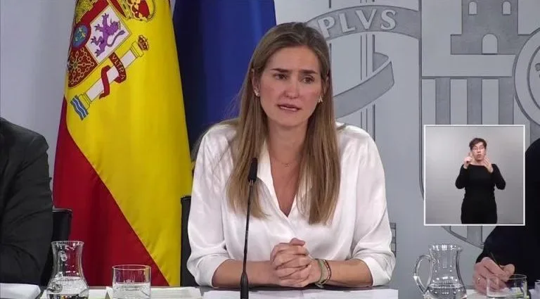 Espanha Anuncia Liberação de Reservas de Petróleo em Resposta à Crise no Estreito de Ormuz