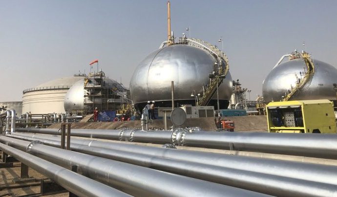 Arábia Saudita Intercepta Drones Ameaçantes em Campo de Petróleo Arábia Saudita Intercepta Drones Ameaçantes em Campo de Petróleo