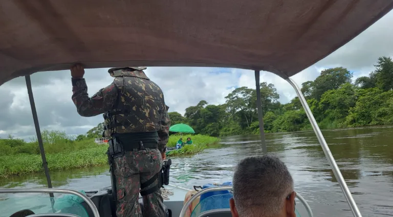 Intensificação da Fiscalização Ambiental no Rio Paraguai: PMA Realiza Operação de Patrulhamento Fluvial