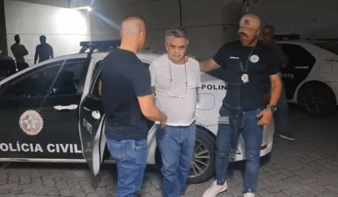 Prisão de José Dumont: Ator Enfrenta Consequências de Condenação por Estupro e Pornografia Infantil Prisão de José Dumont: Ator Enfrenta Consequências de Condenação por Estupro e Pornografia Infantil