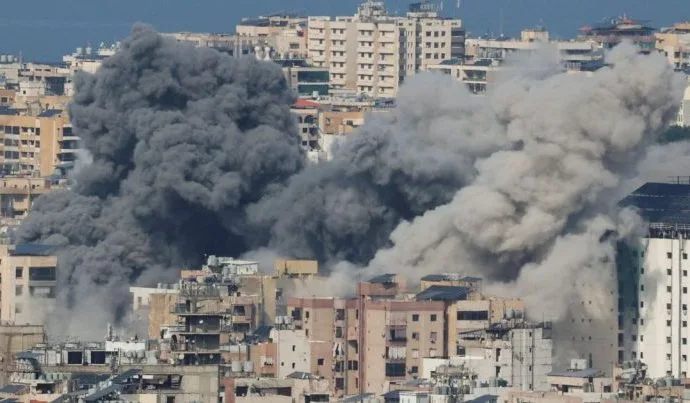 Ataque israelense em Beirute deixa mortos e feridos