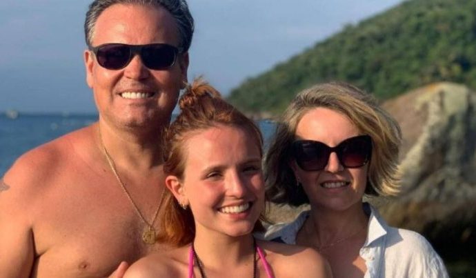 Silvana Taques Celebra 31 Anos de Casamento com Registro Especial nas Redes Sociais