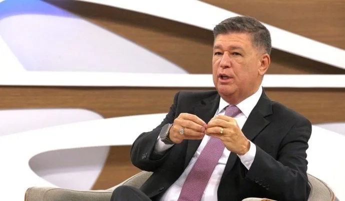 Senador Carlos Viana Declara Ausência de Provas sobre Mesada a Lulinha