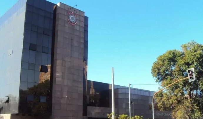 Afastamento Provisório de Romeu Tuma Júnior é Aprovado pelo Conselho do Corinthians Afastamento Provisório de Romeu Tuma Júnior é Aprovado pelo Conselho do Corinthians