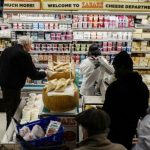 Inflação nos EUA: Preços ao Consumidor Sobem em Fevereiro com Impactos da Crise no Oriente Médio