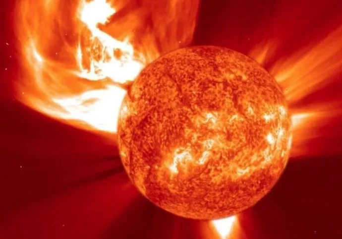 Explosão Solar Impacta Terra e Desafia a Missão Artemis II