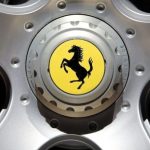 Ferrari Interrompe Vendas no Oriente Médio em Resposta à Conflito Regional