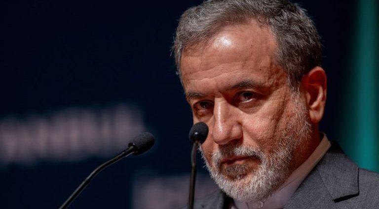 Chanceler Iraniano Desconsidera Retorno às Negociações com os EUA