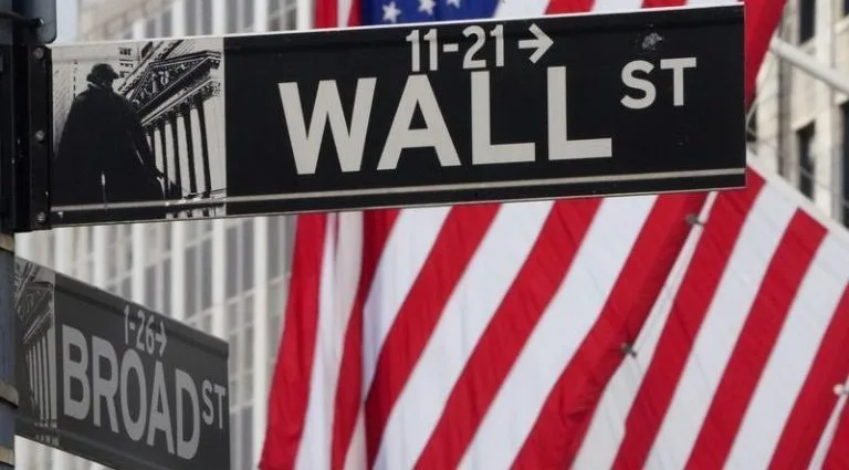 Wall Street Reage com Quedas em Meio a Temores de Inflação e Alta do Petróleo