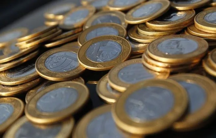 Aumento das Taxas de Juros em Meio a Conflitos no Oriente Médio