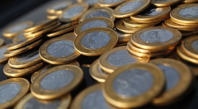 Aumento das Taxas de Juros em Meio a Conflitos no Oriente Médio Aumento das Taxas de Juros em Meio a Conflitos no Oriente Médio