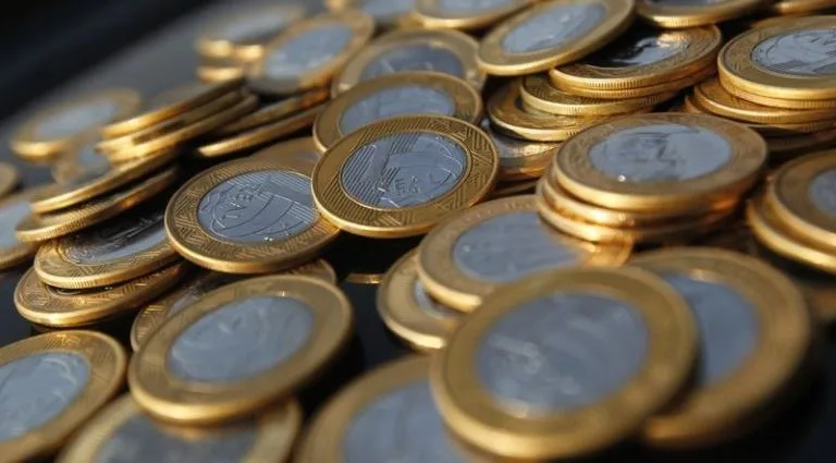 Aumento das Taxas de Juros em Meio a Conflitos no Oriente Médio