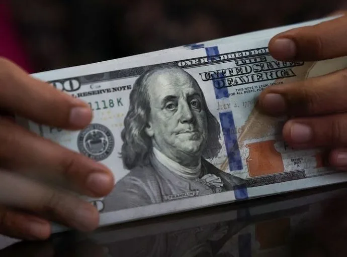 Dolarização de Ativos: Uma Estratégia para Proteger o Patrimônio em Tempos de Incerteza