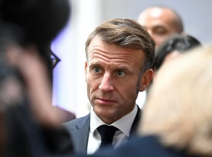 Macron Reitera Posição da França sobre o Estreito de Ormuz