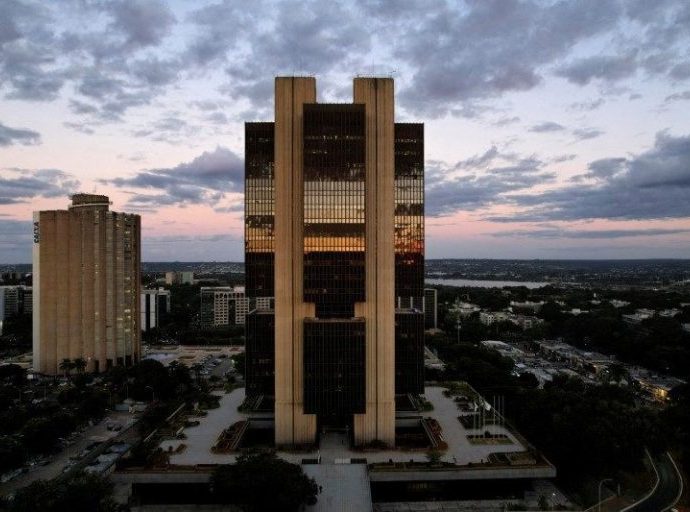 Impactos do Corte da Selic: O Que Mudou e Como Isso Afeta Seu Bolso Impactos do Corte da Selic: O Que Mudou e Como Isso Afeta Seu Bolso