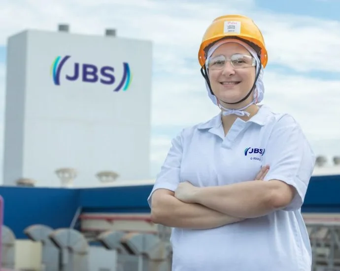 JBS tem mais de 500 vagas de emprego abertas no interior de SP JBS tem mais de 500 vagas de emprego abertas no interior de SP