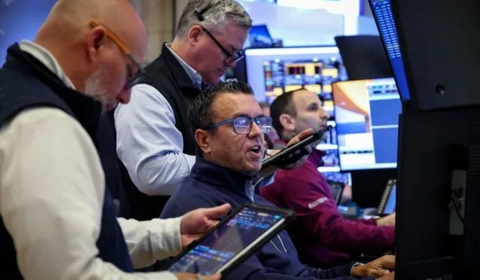 Wall Street Registra Alta em Meio a Novos Desdobramentos no Oriente Médio