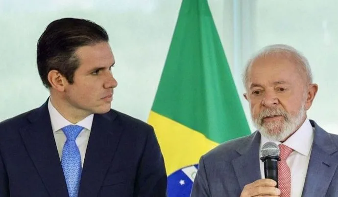 Estratégia Política de Lula e Hugo Motta em Torno do Fim da Escala 6×1 Estratégia Política de Lula e Hugo Motta em Torno do Fim da Escala 6×1