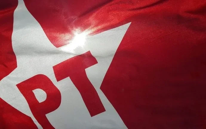 PT Apresenta Proposta de Reforma do Judiciário e Código de Conduta ao STF PT Apresenta Proposta de Reforma do Judiciário e Código de Conduta ao STF