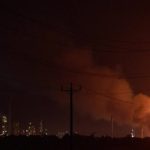 Incêndio em refinaria australiana compromete produção de gasolina