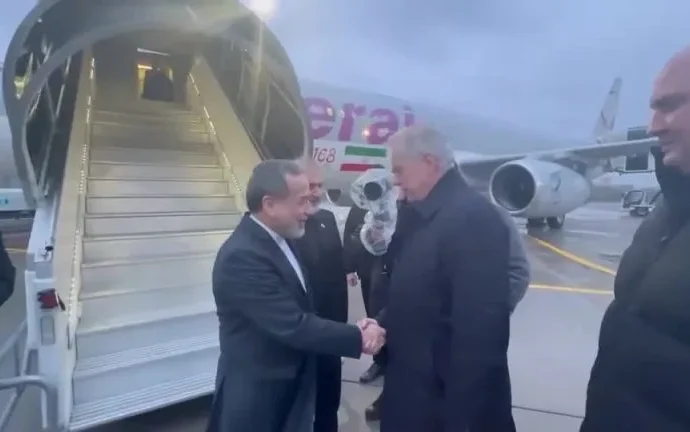 Chanceler Iraniano se Reúne com Putin em São Petersburgo para Debater Relações Bilaterais Chanceler Iraniano se Reúne com Putin em São Petersburgo para Debater Relações Bilaterais