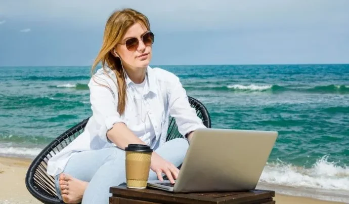 O Crescente Fenômeno do Quiet Vacationing entre Profissionais