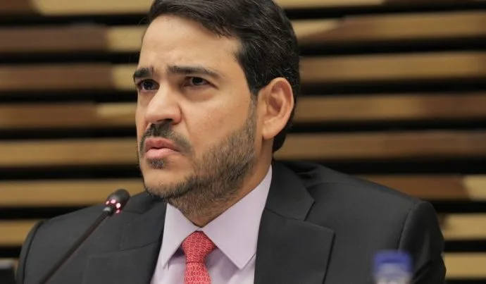 Jorge Messias Intensifica Diálogo com Senadores para Sabatina no STF
