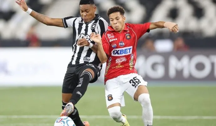 Botafogo empata com Caracas na estreia da Sul-Americana
