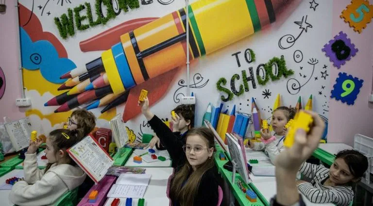 Crianças Ucranianas Agressivas com Oficiais de Recrutamento, Afirma Ombudsman