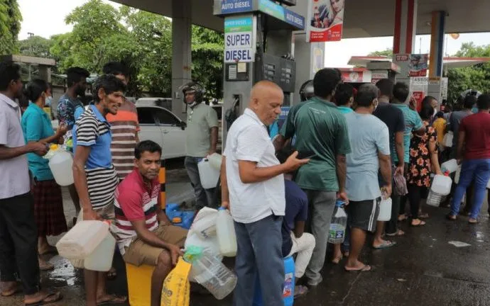 Sri Lanka fecha acordo para importação de petróleo da Rússia em meio à crise energética