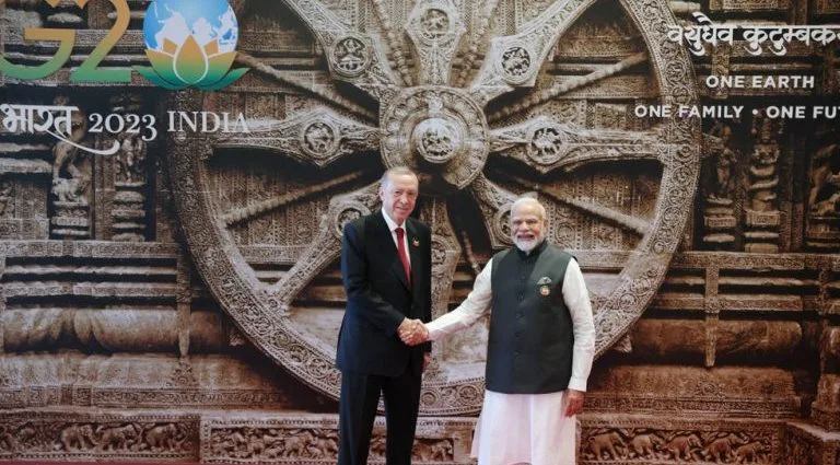 Índia e Turquia Retomam Diálogo em Alto Nível Após Quatro Anos Índia e Turquia Retomam Diálogo em Alto Nível Após Quatro Anos