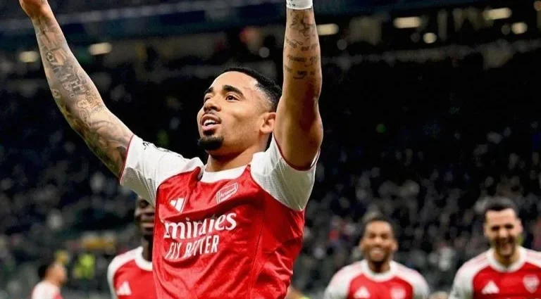 Gabriel Jesus confia em vaga na Copa do Mundo após lesões e confronto decisivo na Champions