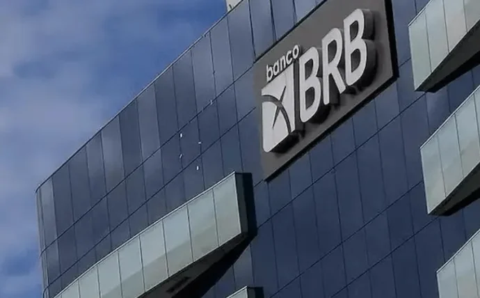 BRB Planeja Venda de Até R$ 15 Bilhões em Ativos do Banco Master BRB Planeja Venda de Até R$ 15 Bilhões em Ativos do Banco Master