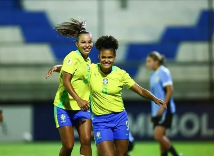 Brasil Sub-17 Feminino derrota Uruguai e lidera Sul-Americano Brasil Sub-17 Feminino derrota Uruguai e lidera Sul-Americano