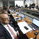 Oposição Intensifica Esforços para Derrubar Vetos à Dosimetria no Congresso