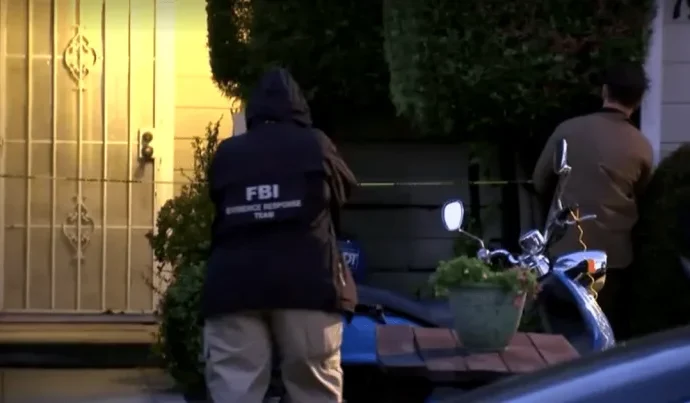 FBI realiza busca na casa de suspeito de tiroteio durante evento com Trump