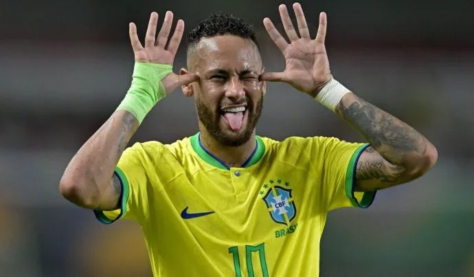 Opiniões sobre Neymar na Copa estão ligadas a posicionamentos políticos, revela pesquisa