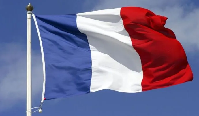 França intensifica segurança em Paris após tentativa de atentado contra banco americano