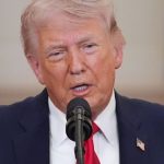 EUA realizam operação de resgate de oficial abatido no Irã, afirma Trump