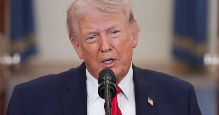 EUA realizam operação de resgate de oficial abatido no Irã, afirma Trump