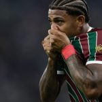 Empate entre Fluminense e Coritiba em jogo equilibrado no Couto Pereira