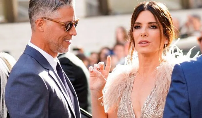 Sandra Bullock faz pausa na carreira após luto pela morte do companheiro