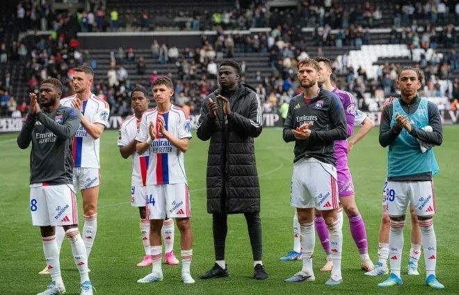 Endrick vive seca de gols e gera críticas na imprensa internacional