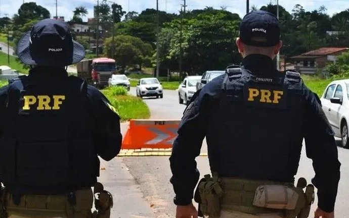 PRF dá início à Operação Semana Santa com foco na segurança viária PRF dá início à Operação Semana Santa com foco na segurança viária